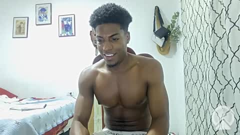 Snapshot of horneyguy2399 chatting on 12.30.24 sugarbaby online show from 12.30.24