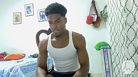 Snapshot of horneyguy2399 chatting on 01.03.25 sugarbaby online show from 01.03.25