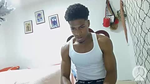 Snapshot of horneyguy2399 chatting on 01.08.25 sugarbaby online show from 01.08.25