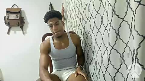 Snapshot of horneyguy2399 chatting on 01.11.25 sugarbaby online show from 01.11.25