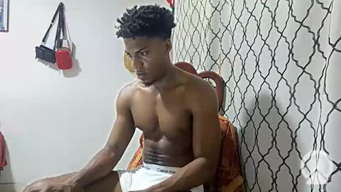 Snapshot of horneyguy2399 chatting on 03.02.25 sugarbaby online show from 03.02.25