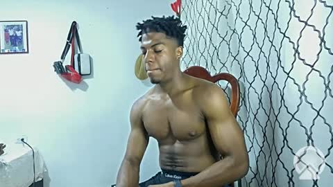 Snapshot of horneyguy2399 chatting on 03.12.25 sugarbaby online show from 03.12.25