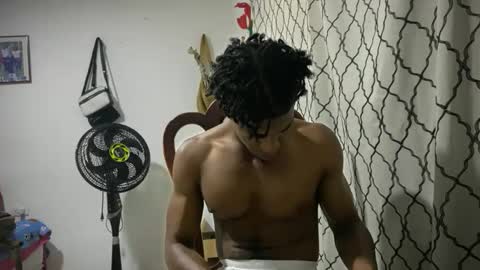 Snapshot of horneyguy2399 chatting on 09.22.25 sugarbaby online show from 09.22.25