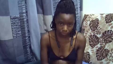 Snapshot of horny_baddie18 chatting on 06.03.26 Leila online show from 06.03.26