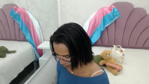 horny_bri_ online show from 12.22.25