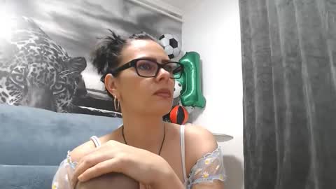 horny_dream2 online show from 11.03.25