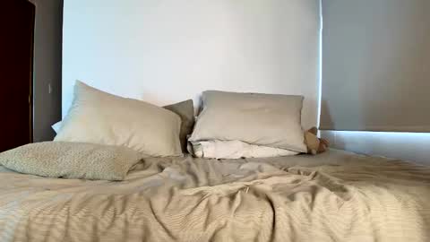 horny_guys_69 online show from 10.18.25