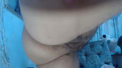 Snapshot of horny_mommy17 chatting on 03.12.25 armina online show from 03.12.25