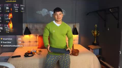 horny_nick18 online show from 10.21.25