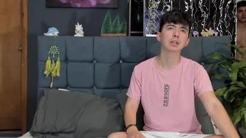 Alex and Camilo online show from 01.20.25