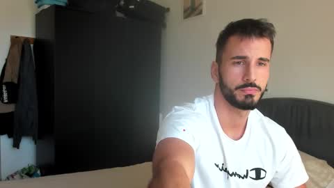 Snapshot of hornyasfuckk33 chatting on 11.05.25 hornyasfuckk33 online show from 11.05.25