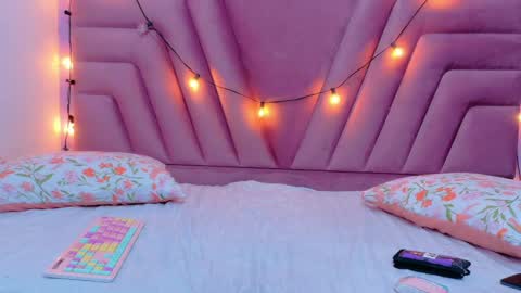 Khloe  online show from 11.14.25