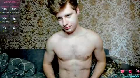 Snapshot of hornyblondieboyy chatting on 04.04.26 Max online show from 04.04.26