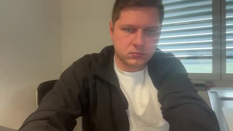 Snapshot of hornyboy95300 chatting on 02.20.25 hornyboy95300 online show from 02.20.25