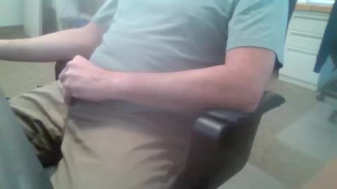 Snapshot of hornyhubby1001 chatting on 11.12.25 hornyhubby1001 online show from 11.12.25