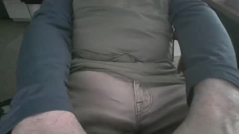 Snapshot of hornyhubby1001 chatting on 11.21.25 hornyhubby1001 online show from 11.21.25