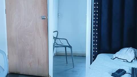 Snapshot of hornylatimommy chatting on 03.04.26 Natasha online show from 03.04.26