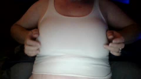 Snapshot of hornymilfwife_69 chatting on 07.23.26 hornymilfwife 69 online show from 07.23.26
