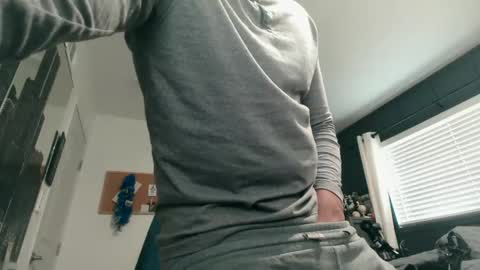 Snapshot of hornyone21x chatting on 12.08.24 hornyone21x online show from 12.08.24