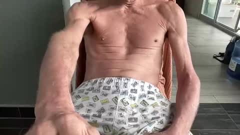 Hornyrippa online show from 11.30.25