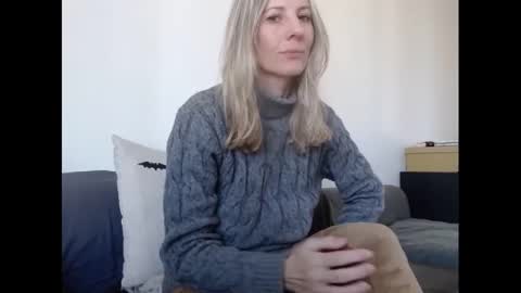 Snapshot of hornyssima chatting on 12.26.24 Hornyssima online show from 12.26.24