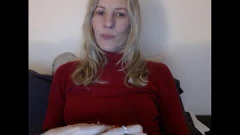 Snapshot of hornyssima chatting on 03.07.25 Hornyssima online show from 03.07.25