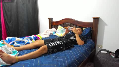 ronald and victoria online show from 02.28.25