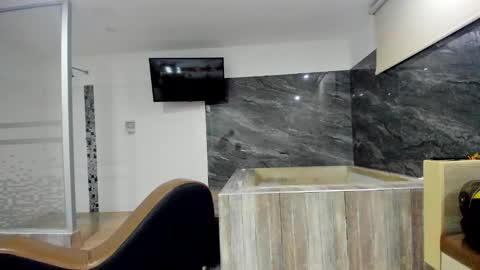 ronald and victoria online show from 01.18.26