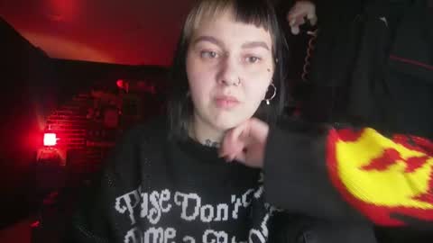 Snapshot of horror_circus chatting on 12.04.24 Messalina Horror online show from 12.04.24