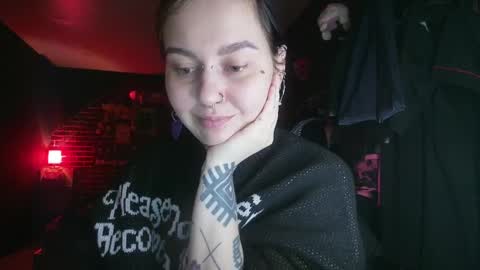 Snapshot of horror_circus chatting on 12.05.24 Messalina Horror online show from 12.05.24