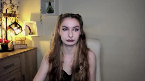 NINA online show from 11.21.25