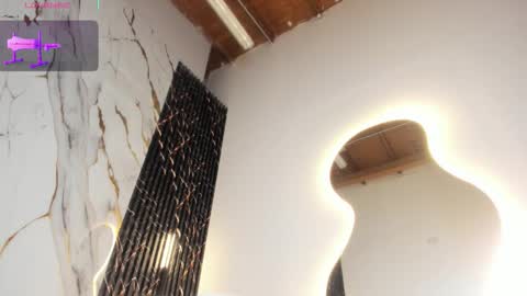 Snapshot of hot__genesis chatting on 10.27.25 hot__genesis online show from 10.27.25