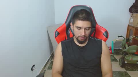 hot__husbands online show from 11.22.25