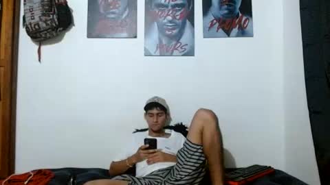 Snapshot of hot__mechanic chatting on 06.20.26 hot__mechanic online show from 06.20.26
