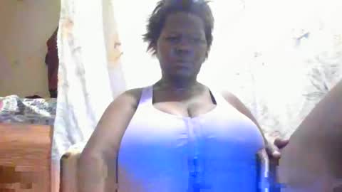 Snapshot of hot_alynn chatting on 01.06.26 ALLYN online show from 01.06.26