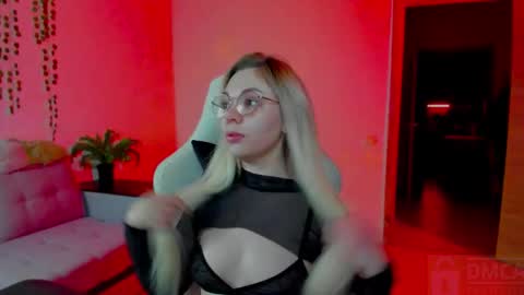   online show from 12.01.25