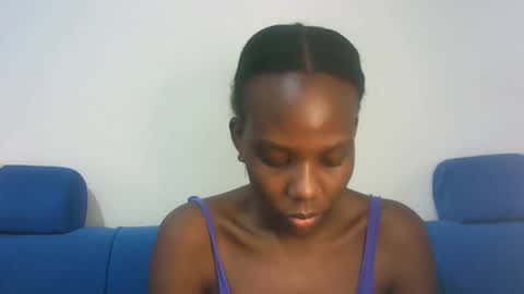 Snapshot of hot_berry2003 chatting on 02.10.25 Millie online show from 02.10.25