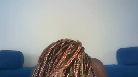 Snapshot of hot_berry2003 chatting on 02.12.25 Millie online show from 02.12.25