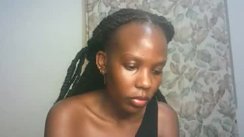 Snapshot of hot_berry2003 chatting on 11.23.25 Millie online show from 11.23.25