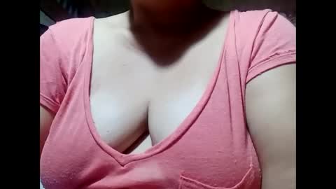 Snapshot of hot_boobs21 chatting on 01.05.25 hot_boobs21 online show from 01.05.25