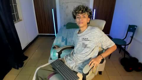 hot bunny online show from 11.23.25