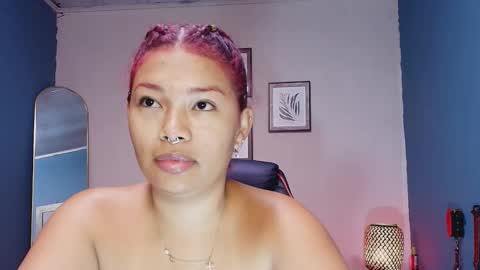 Snapshot of hot_chocolate_4u chatting on 02.11.26 hot chocolate 4u online show from 02.11.26