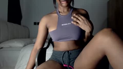 sonia  mis choco online show from 11.22.25