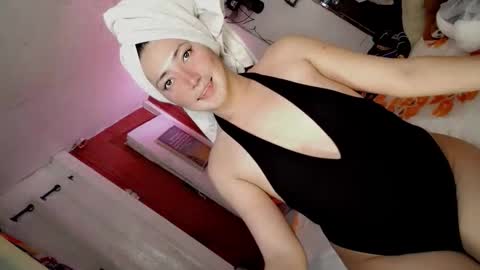Snapshot of hot_claudia69 chatting on 04.06.26 its me CLAUDIA online show from 04.06.26