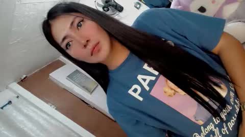 Snapshot of hot_claudia69 chatting on 04.11.26 its me CLAUDIA online show from 04.11.26