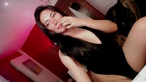 its me CLAUDIA online show from 06.13.26