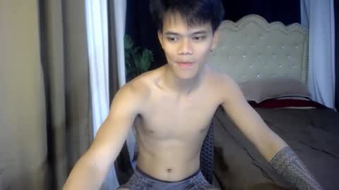 hot_fucker_ online show from 10.31.25