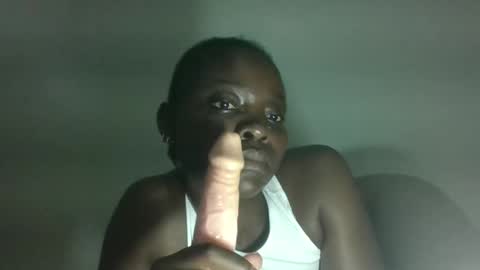 Snapshot of hot_jasmin08 chatting on 12.22.24 tasha online show from 12.22.24