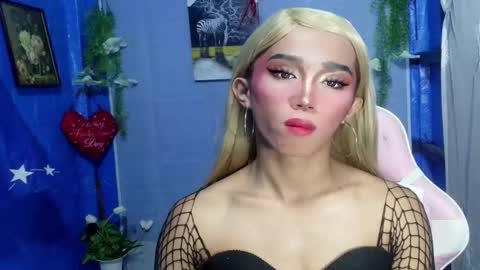 Snapshot of hot_khianna chatting on 02.15.26 Khianna online show from 02.15.26