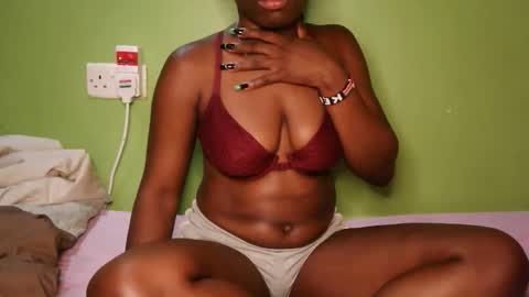 hot_latifah online show from 11.09.25